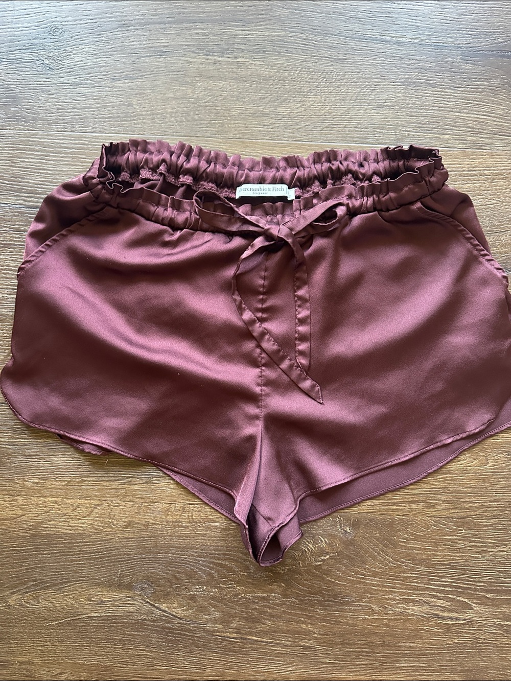 Abercrombie & Fitch Satin Drawstring Lounge Shorts - Burgundy
